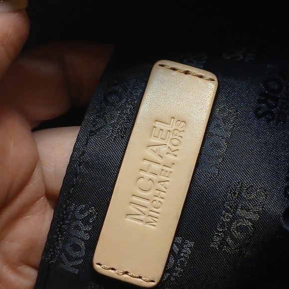 Michael kors logo pvc signature tote black and tan With Matching Wallet Set - Picture 9 of 16